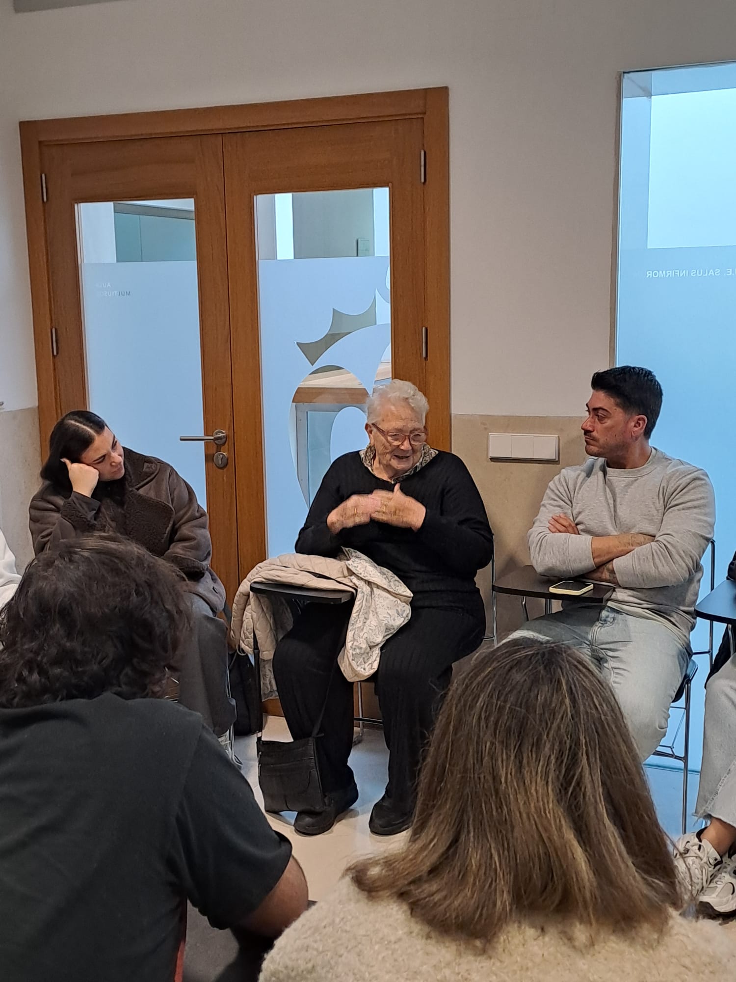 CUIDANDO AL CUIDADOR